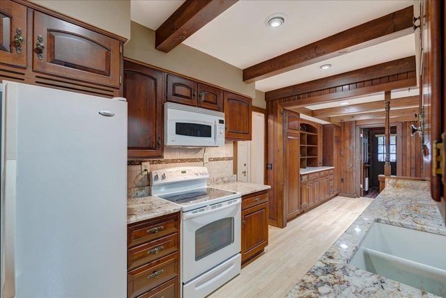 4206 Manitou Way, Madison, WI 53711