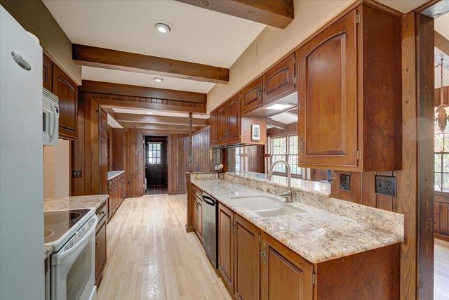 4206 Manitou Way, Madison, WI 53711