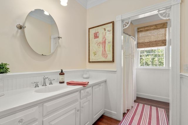 2 Country Way, Hopkinton, MA 01748