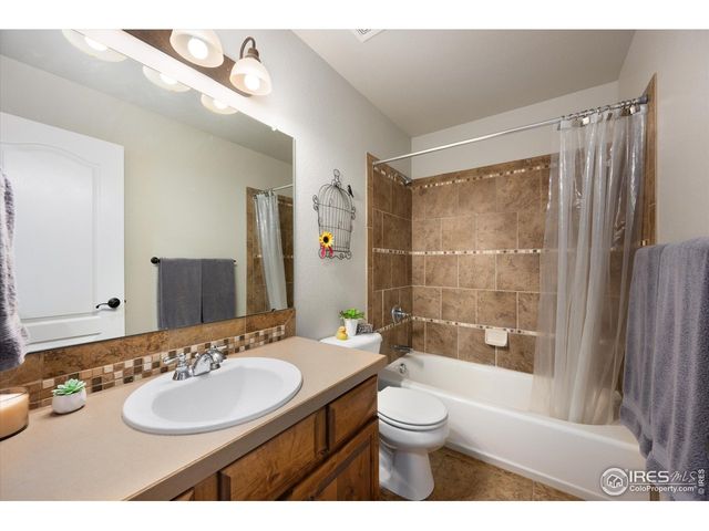 2086 Cape Hatteras Dr, Windsor, CO 80550