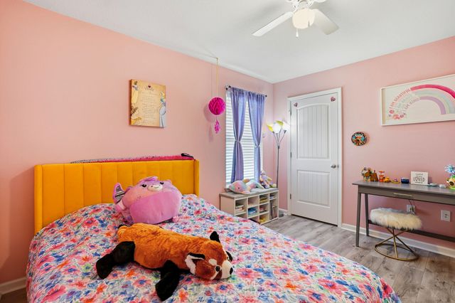 473 Earl Godwin Road, Freeport, FL 32439