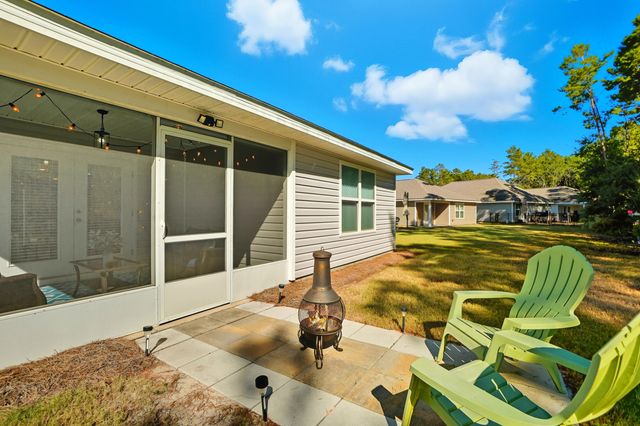 473 Earl Godwin Road, Freeport, FL 32439