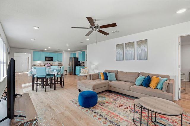 473 Earl Godwin Road, Freeport, FL 32439