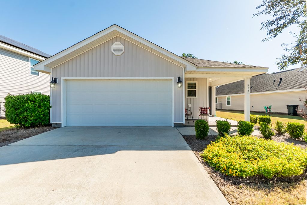 473 Earl Godwin Road, Freeport, FL 32439