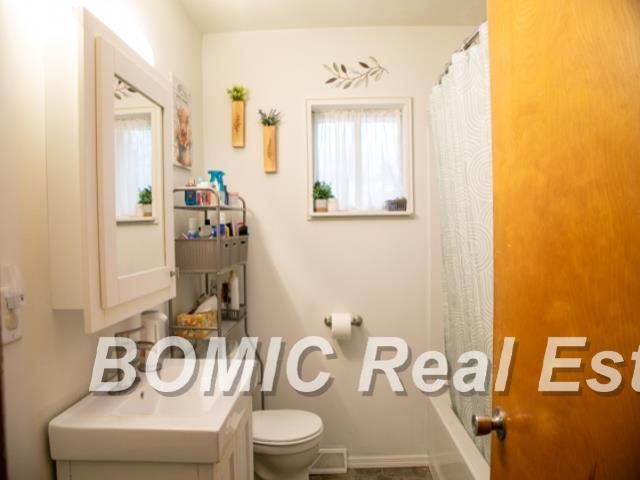 711 W Gilford Road, Caro, MI 48723