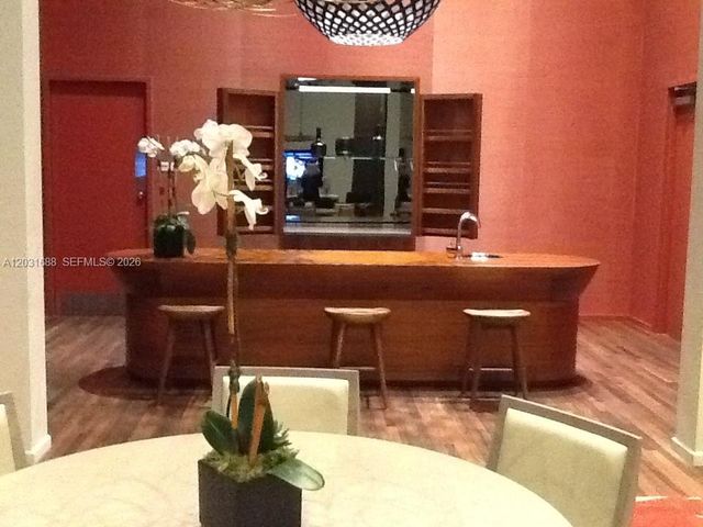 1300 Brickell Bay Dr 3506, Miami, FL 33131