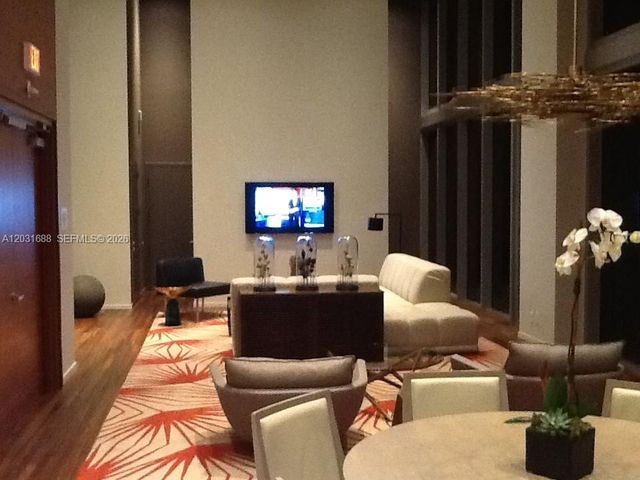 1300 Brickell Bay Dr 3506, Miami, FL 33131
