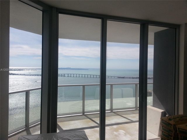 1300 Brickell Bay Dr 3506, Miami, FL 33131