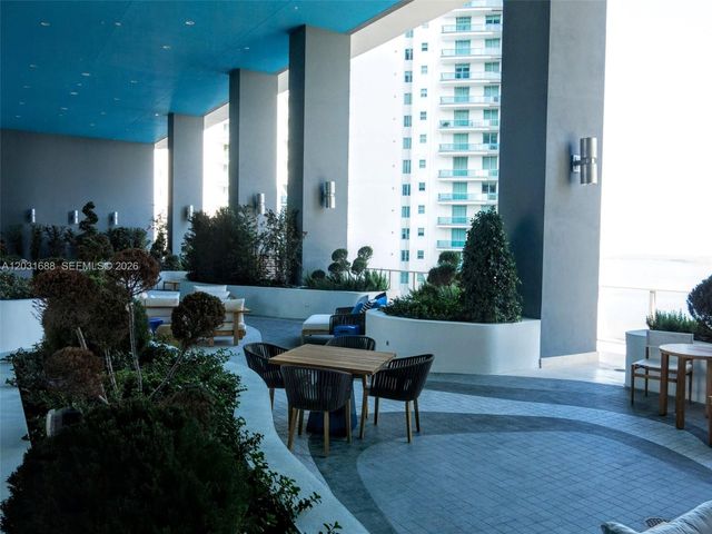 1300 Brickell Bay Dr 3506, Miami, FL 33131