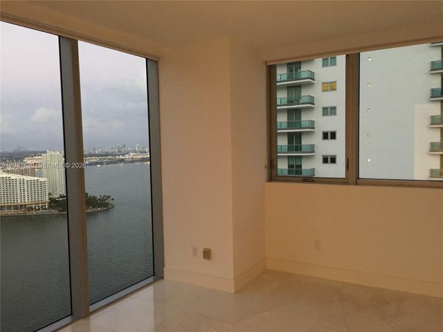 1300 Brickell Bay Dr 3506, Miami, FL 33131