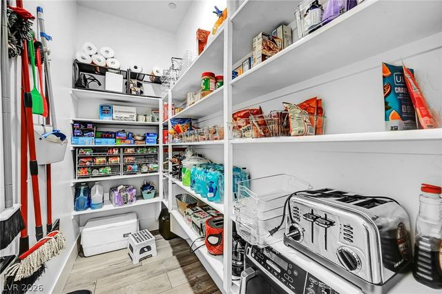 230 Shaded Canyon Drive, Henderson, NV 89012