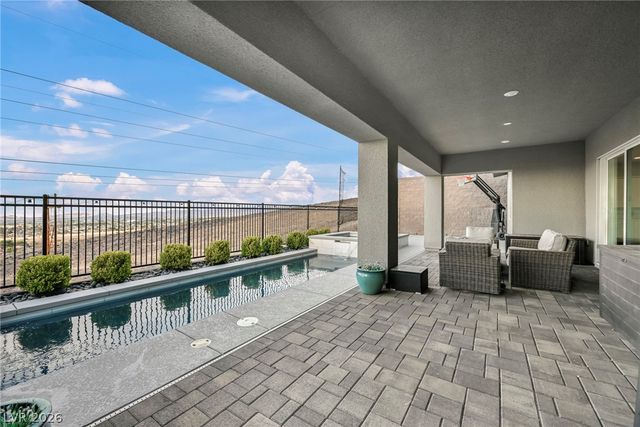 230 Shaded Canyon Drive, Henderson, NV 89012