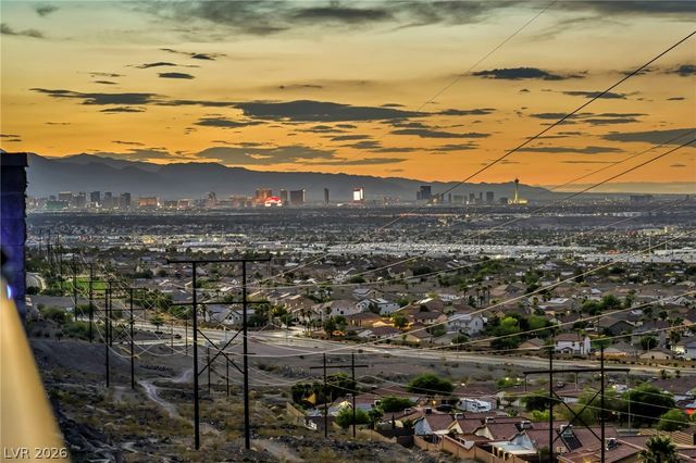 230 Shaded Canyon Drive, Henderson, NV 89012