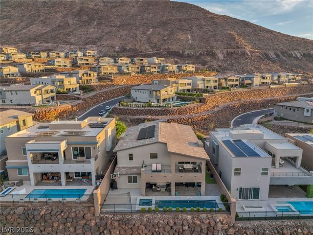 230 Shaded Canyon Drive, Henderson, NV 89012