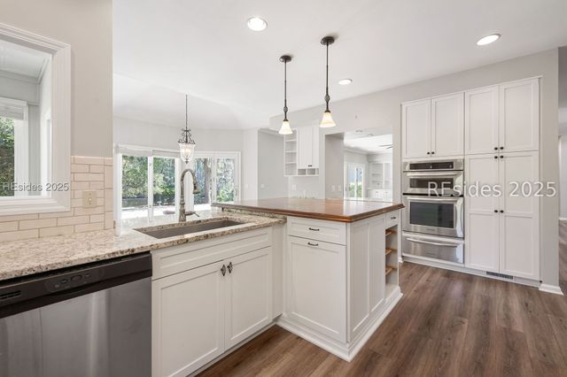 1 Long Brow Rd, Hilton Head Island, SC 29928