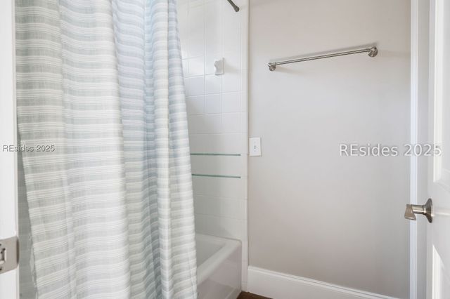 1 Long Brow Rd, Hilton Head Island, SC 29928