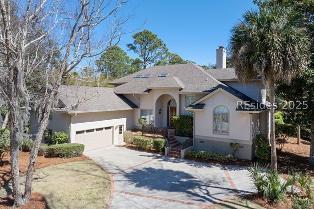 1 Long Brow Rd, Hilton Head Island, SC 29928