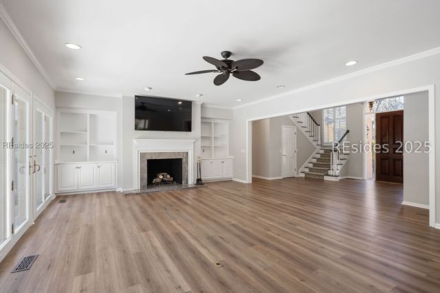 1 Long Brow Rd, Hilton Head Island, SC 29928