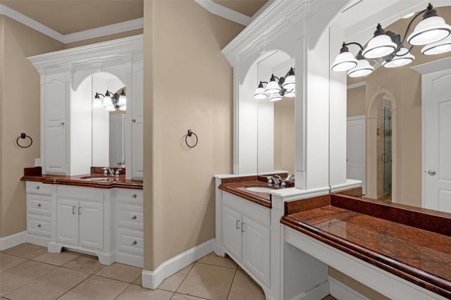 315 Bolling Green Drive, Wharton, TX 77488