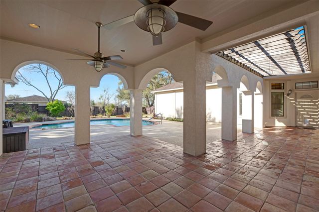 315 Bolling Green Drive, Wharton, TX 77488