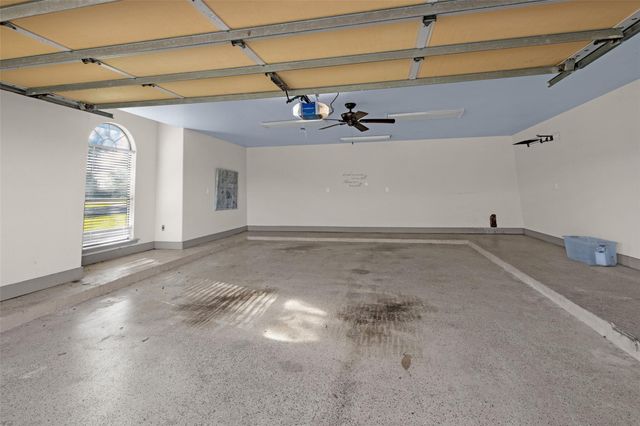 315 Bolling Green Drive, Wharton, TX 77488