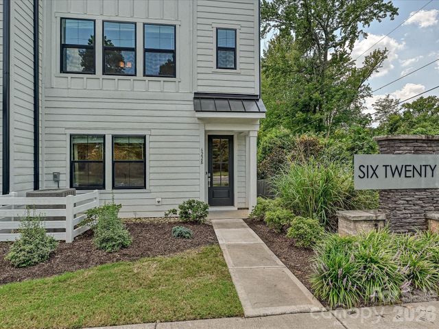 622 E Woodlawn Road, Charlotte, NC 28209