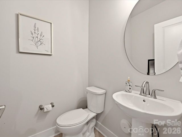622 E Woodlawn Road, Charlotte, NC 28209