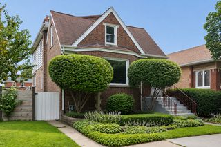6404 33rd Street, Berwyn, IL 60402