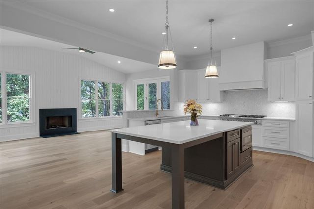 1886 Timothy Drive NE, Atlanta, GA 30329