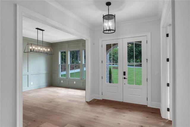 1886 Timothy Drive NE, Atlanta, GA 30329