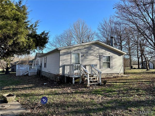 20754 Emerald Road, Carlyle, IL 62231