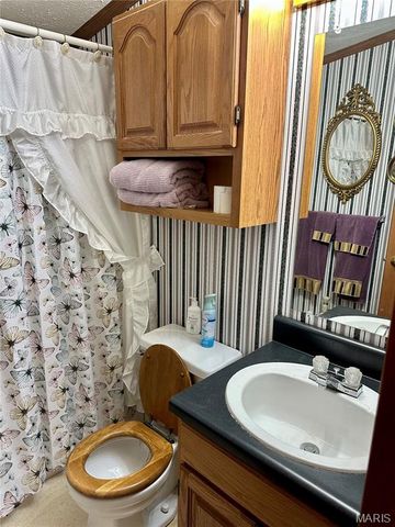 20754 Emerald Road, Carlyle, IL 62231