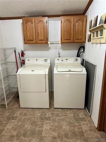 20754 Emerald Road, Carlyle, IL 62231