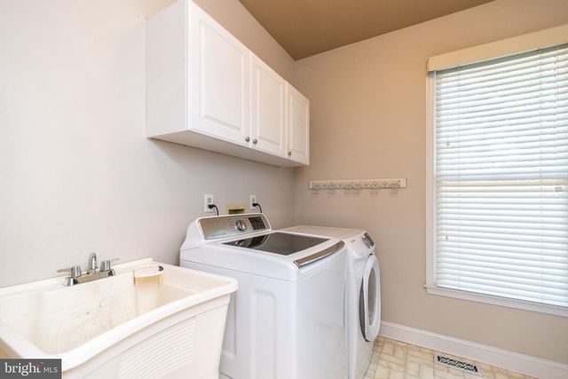7 TOWER RD, Broomall, PA 19008