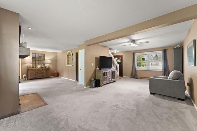 2605 Thomas Road, Valparaiso, IN 46383