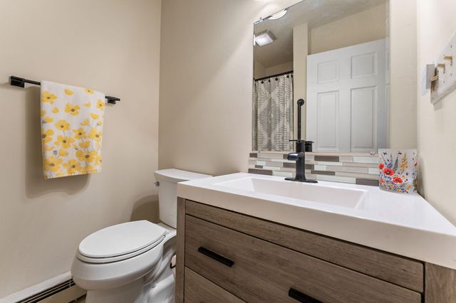 2605 Thomas Road, Valparaiso, IN 46383