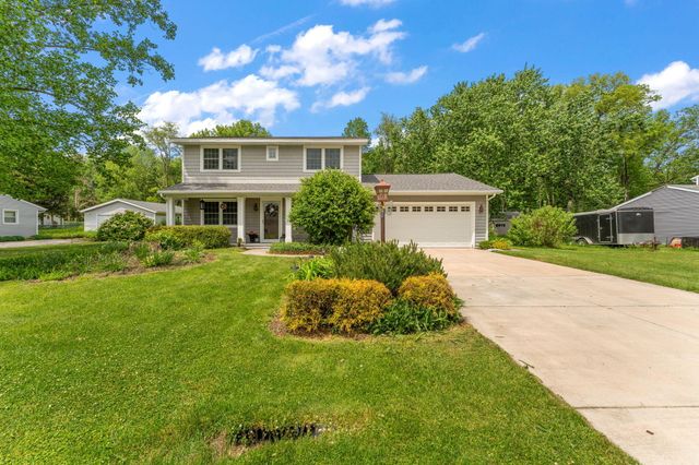 2605 Thomas Road, Valparaiso, IN 46383
