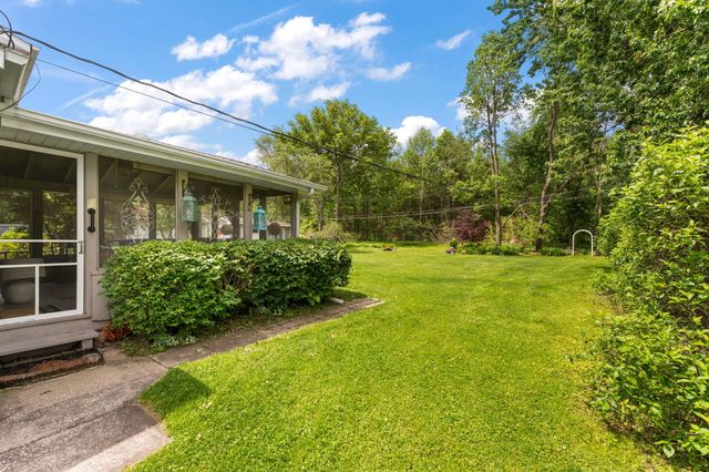 2605 Thomas Road, Valparaiso, IN 46383