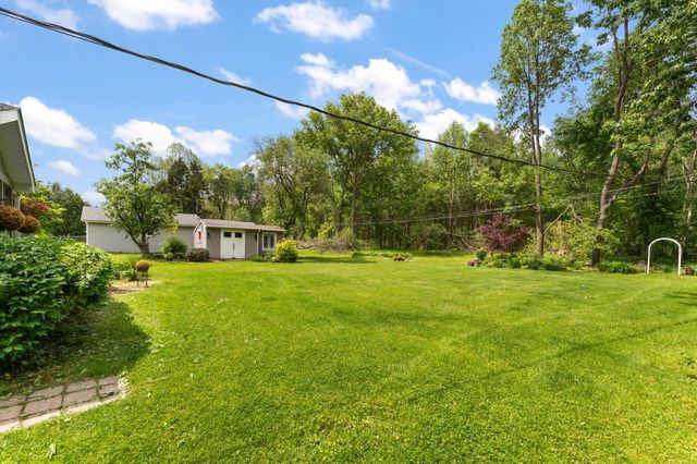 2605 Thomas Road, Valparaiso, IN 46383