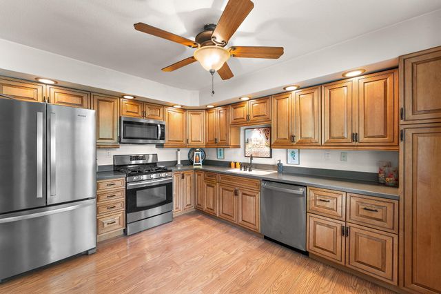 2605 Thomas Road, Valparaiso, IN 46383