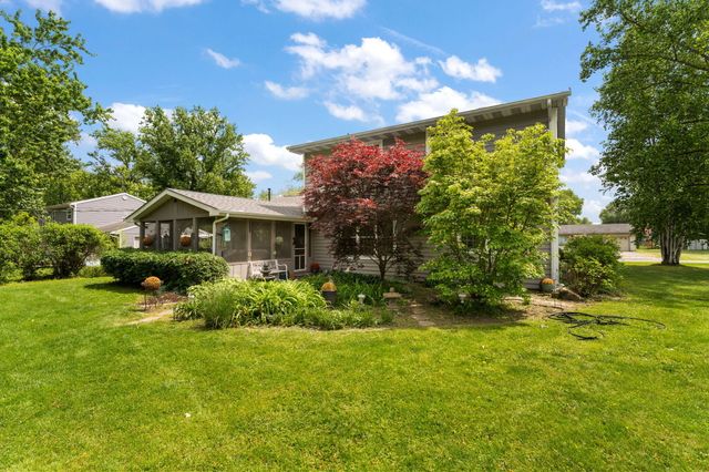 2605 Thomas Road, Valparaiso, IN 46383
