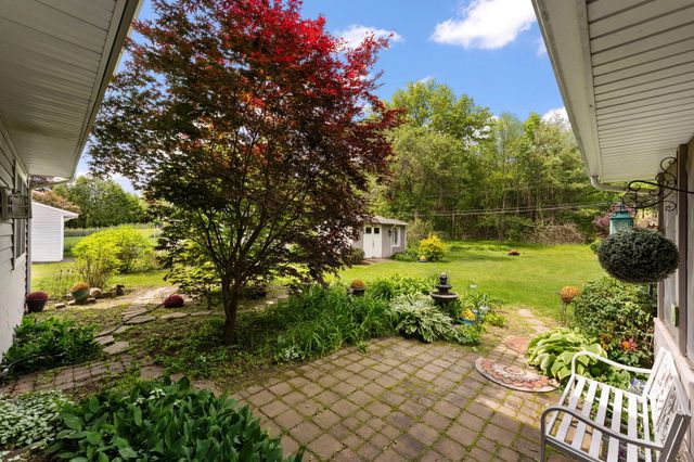 2605 Thomas Road, Valparaiso, IN 46383