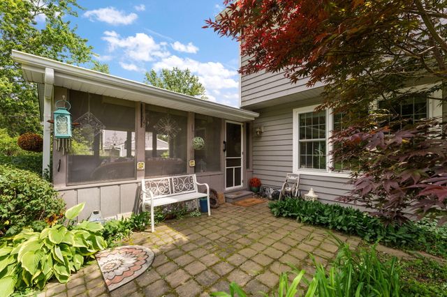 2605 Thomas Road, Valparaiso, IN 46383