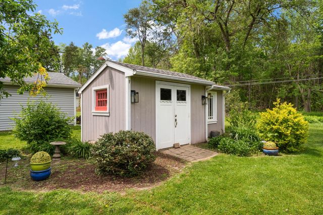 2605 Thomas Road, Valparaiso, IN 46383