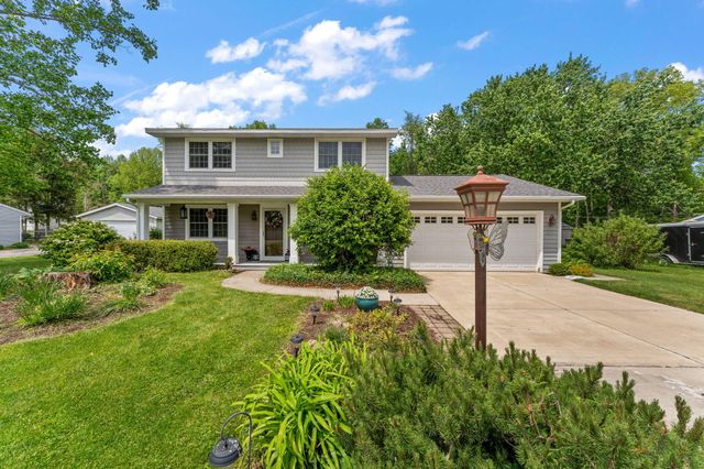 2605 Thomas Road, Valparaiso, IN 46383