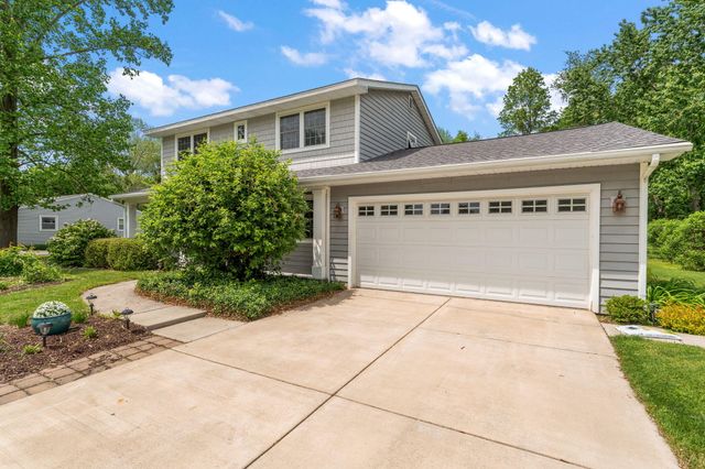 2605 Thomas Road, Valparaiso, IN 46383