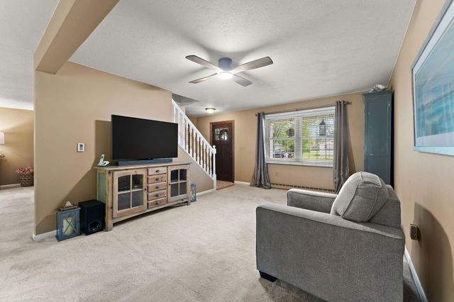 2605 Thomas Road, Valparaiso, IN 46383