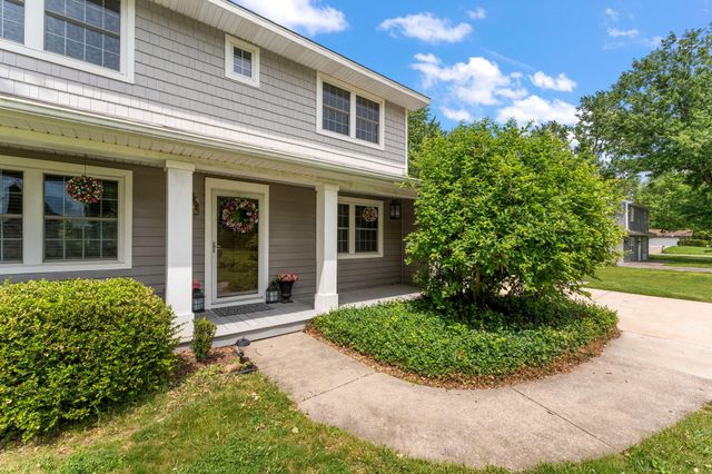 2605 Thomas Road, Valparaiso, IN 46383