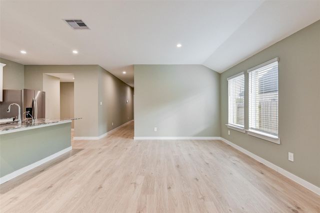 1635 Westway Drive, Arcola, TX 77545