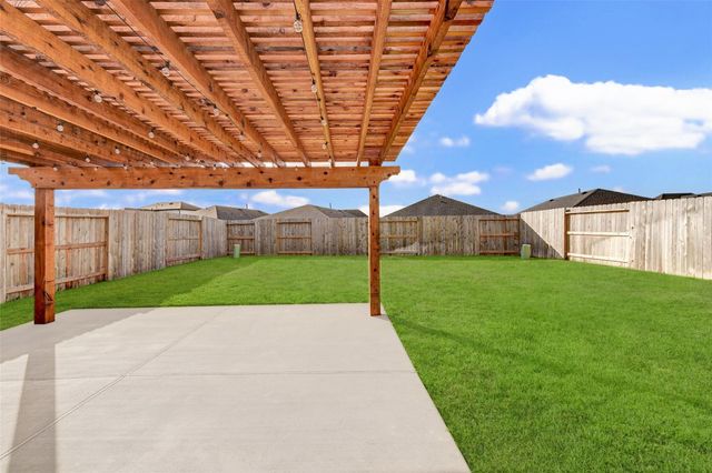 1635 Westway Drive, Arcola, TX 77545
